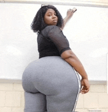 Big Black Woman GIFs | Tenor