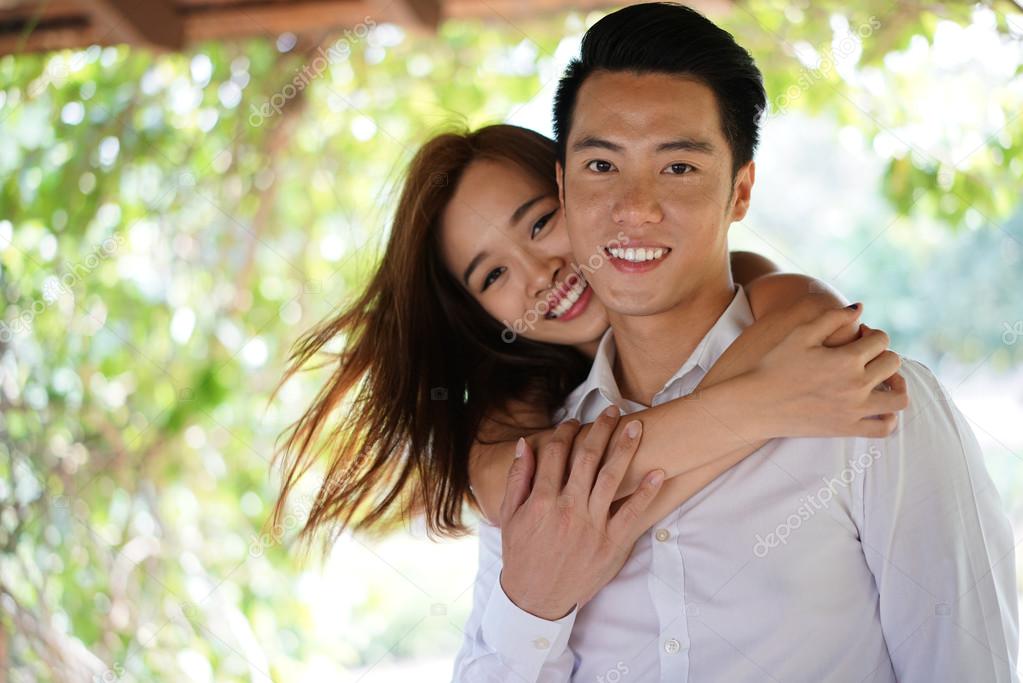 depositphotos_73410785-stock-photo-asian-couple-in-a-happy.jpg