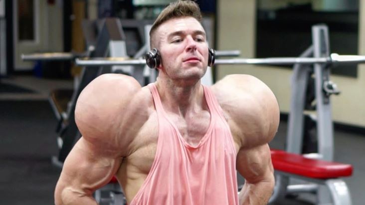 derek-more-plates-more-dates.jpg