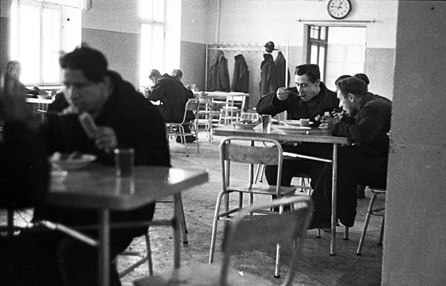 5c0f7ede15e9f962b9335d86.jpg