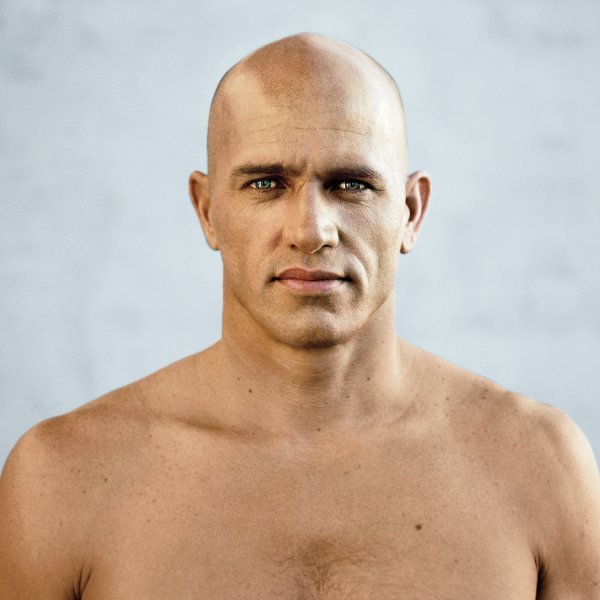 kelly-slater-in-france_s-jpg.143104