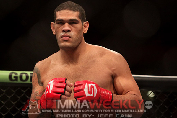 04-Antonio-Silva-Strikeforce.jpg