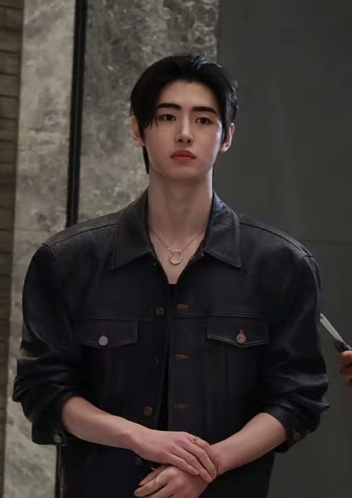 Sunghoon_at_Love_Your_W_event.jpg