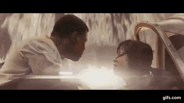 Finn And Rose Kiss GIF - Finn And Rose Kiss Couple - Discover & Share GIFs