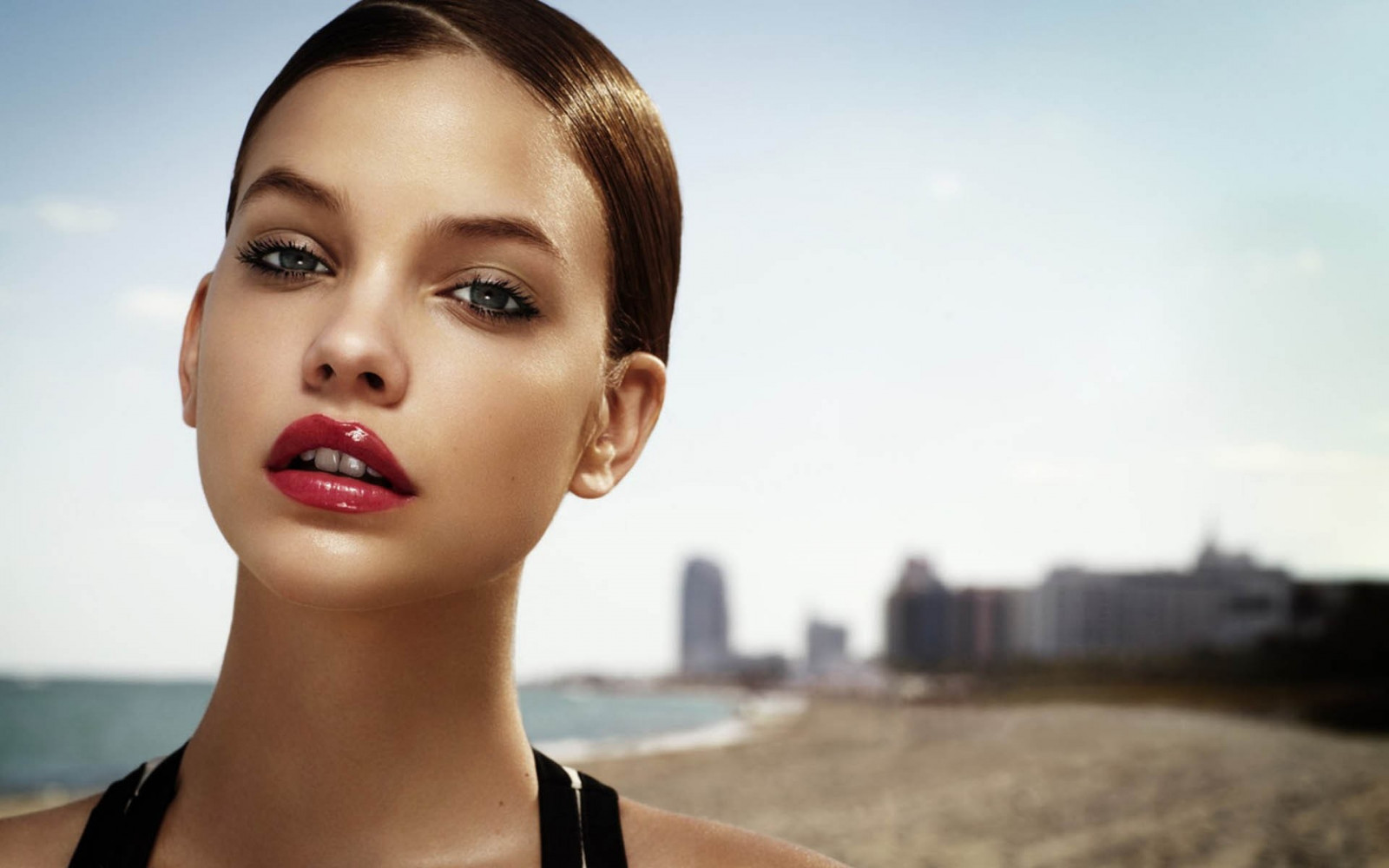 barbara_palvin_brunette_make_up_face-606903.jpg!d