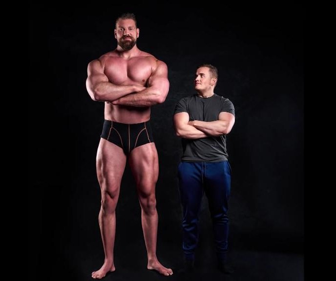 Athlete-known-as-Dutch-Giant-named-worlds-tallest-bodybuilder.jpg