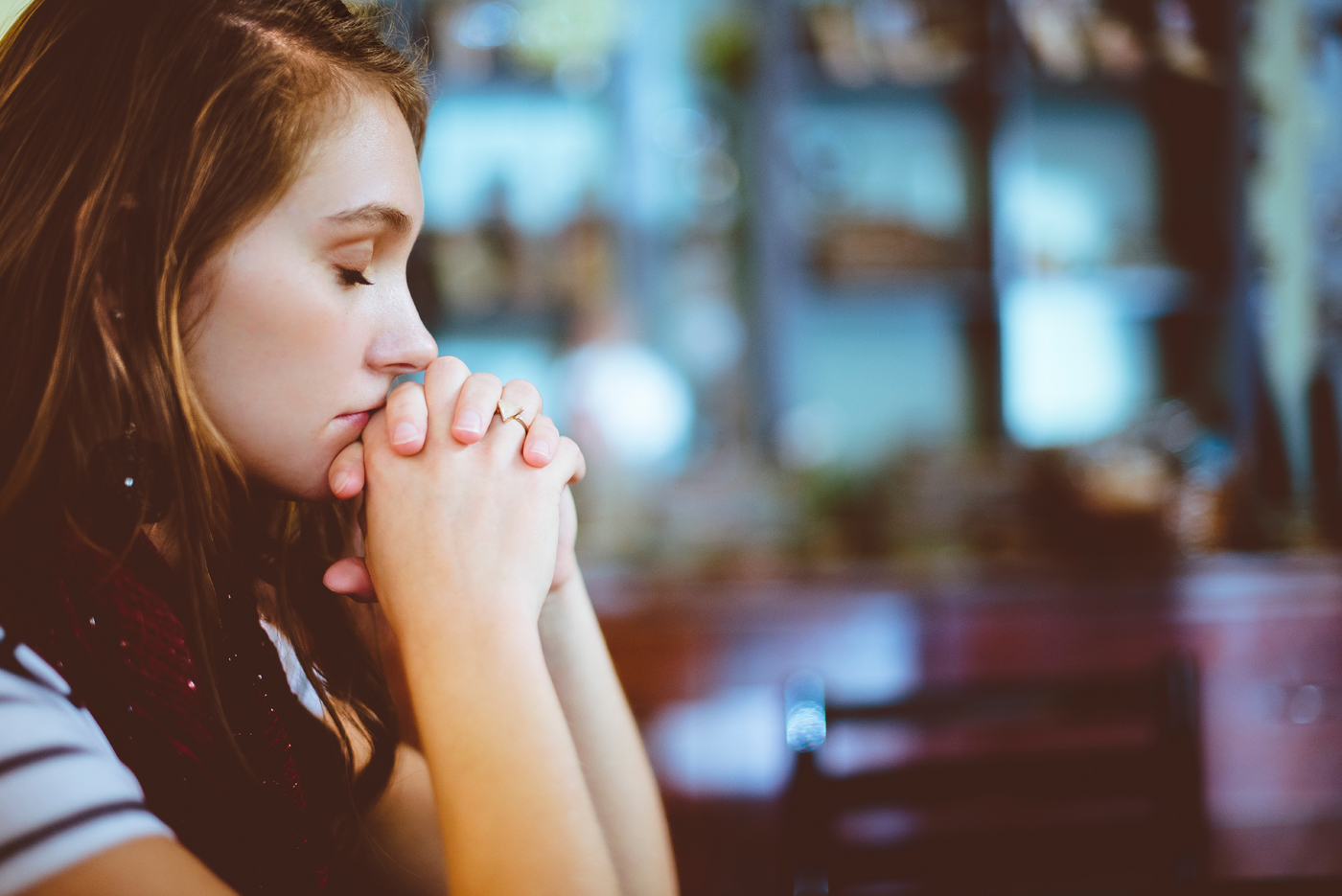 prayergirl.jpg