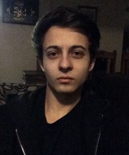 TWoUqrqm.jpg
