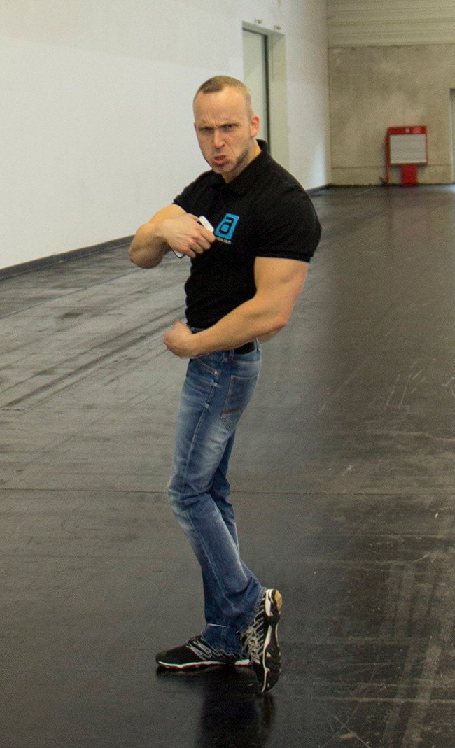 Skinny legs on muscular bodies