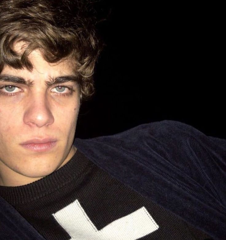 feyzaaslan_02 on Instagram: “Lorenzo zurzolo 🌪 @goksugunesss”