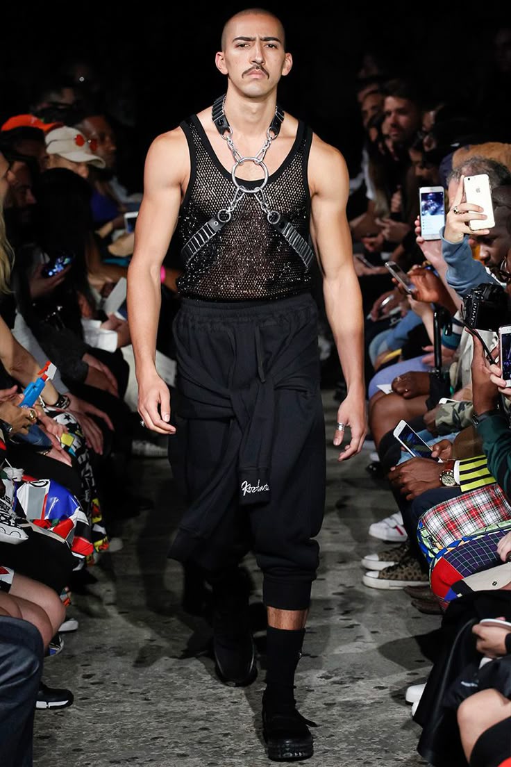 1979aa128130b1996b25871b7488319d--menswear--fashion-men.jpg