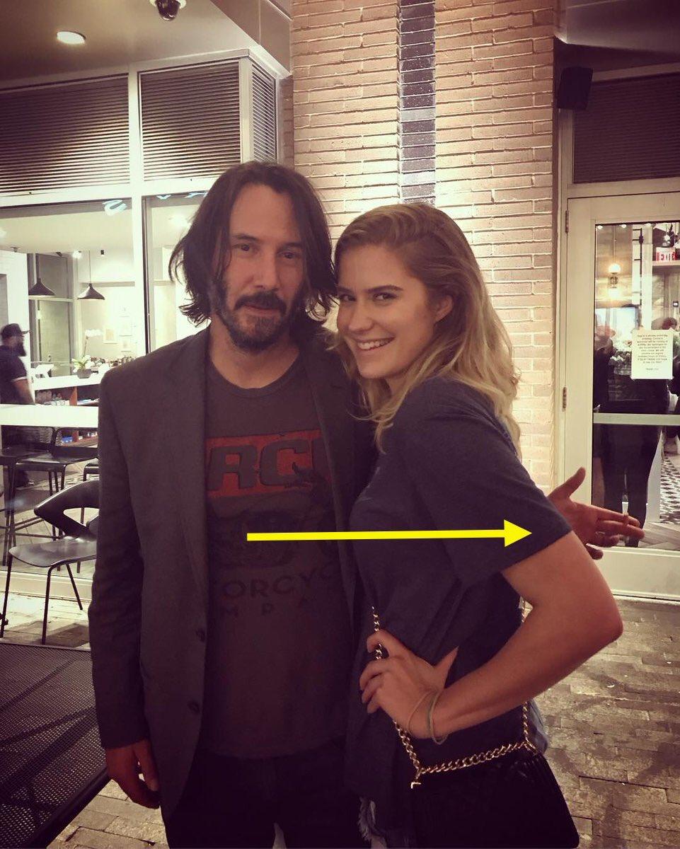 keanu-hover-hand-4-1560262126511.jpg