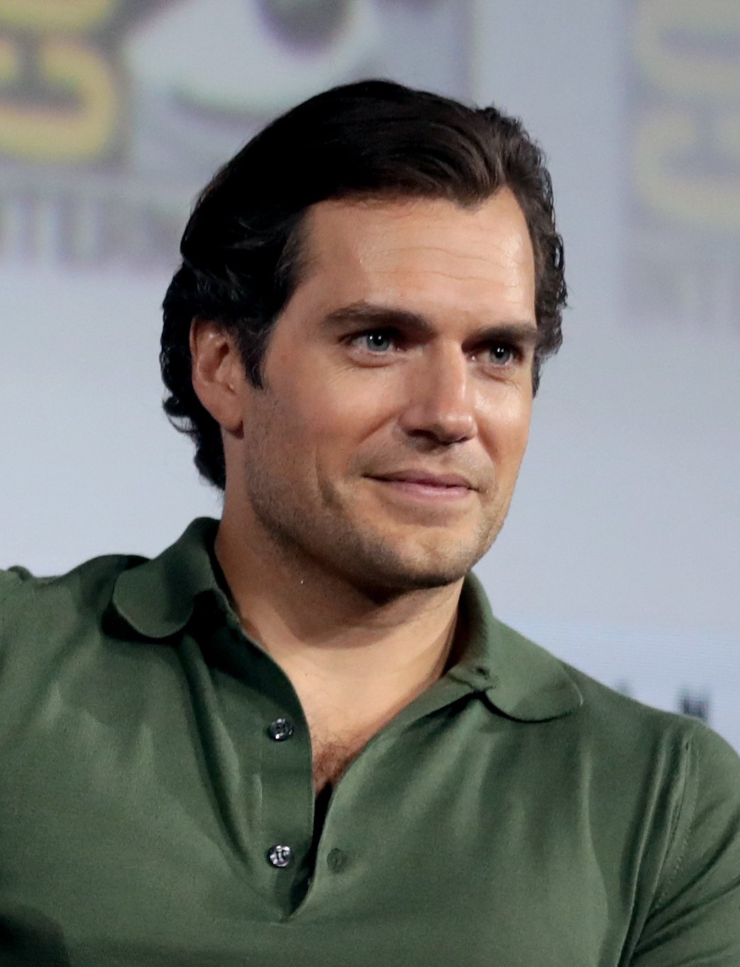henry-cavill_compressed.jpg