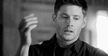 jensen-ackles-dean-winchester.gif