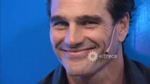 Sonriente Hernan Drago GIF - Sonriente Hernan Drago Bienvenidos A Bordo GIFs