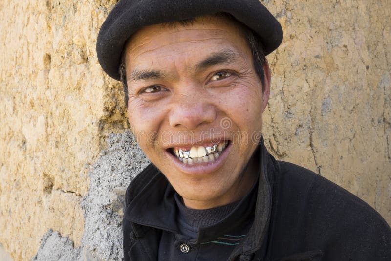 ha-giang-vietnam-feb-portrait-hmong-man-smiling-tourist-asian-ethnic-group-mountain-mountainous-regions-111465436.jpg