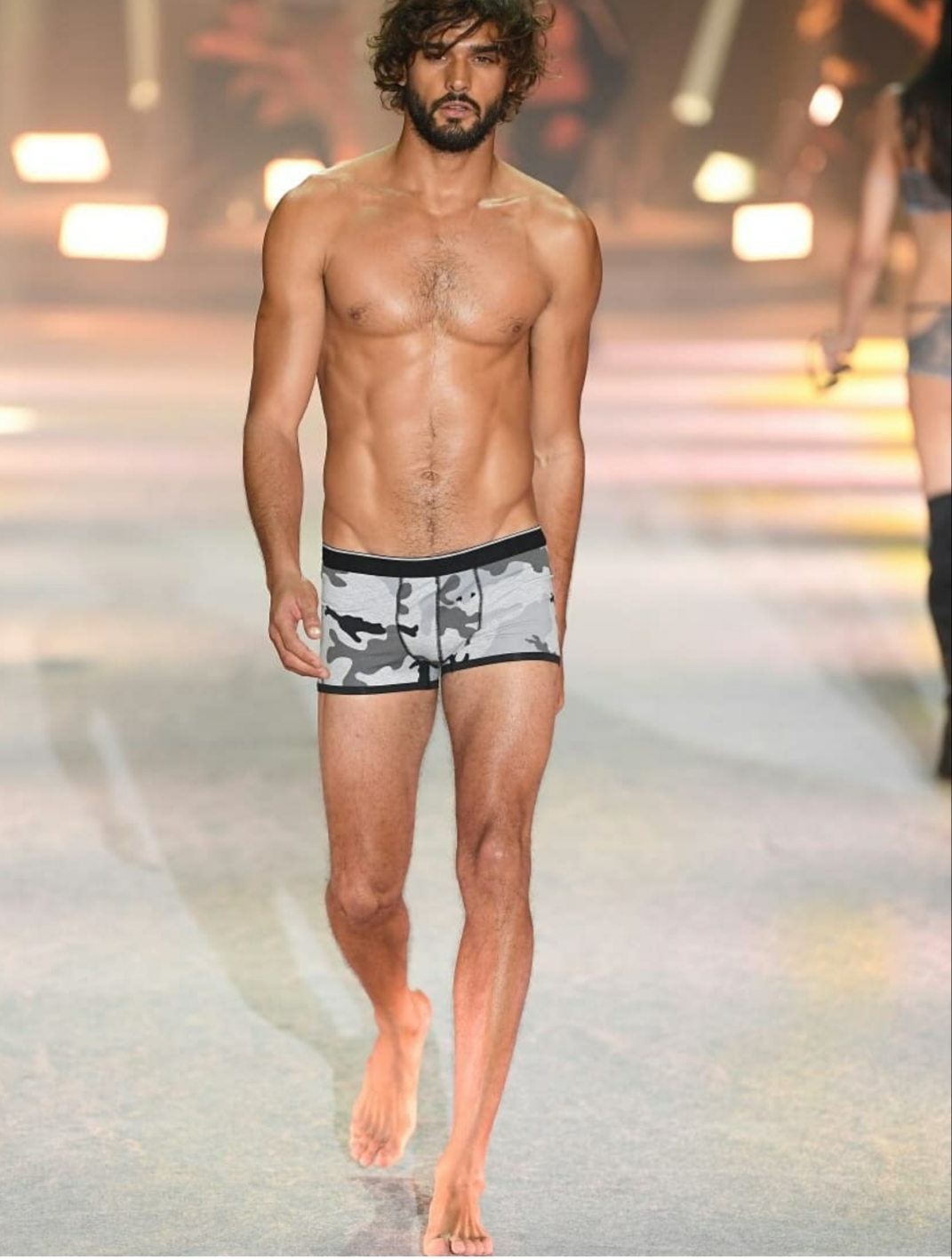 Marlon-Teixeira-Feet-4451941.jpg