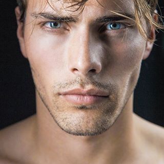Andreas Eriksen.. I love his eyes and jawline.😍 | Male face, Beautiful men  faces, Pretty blue eyes