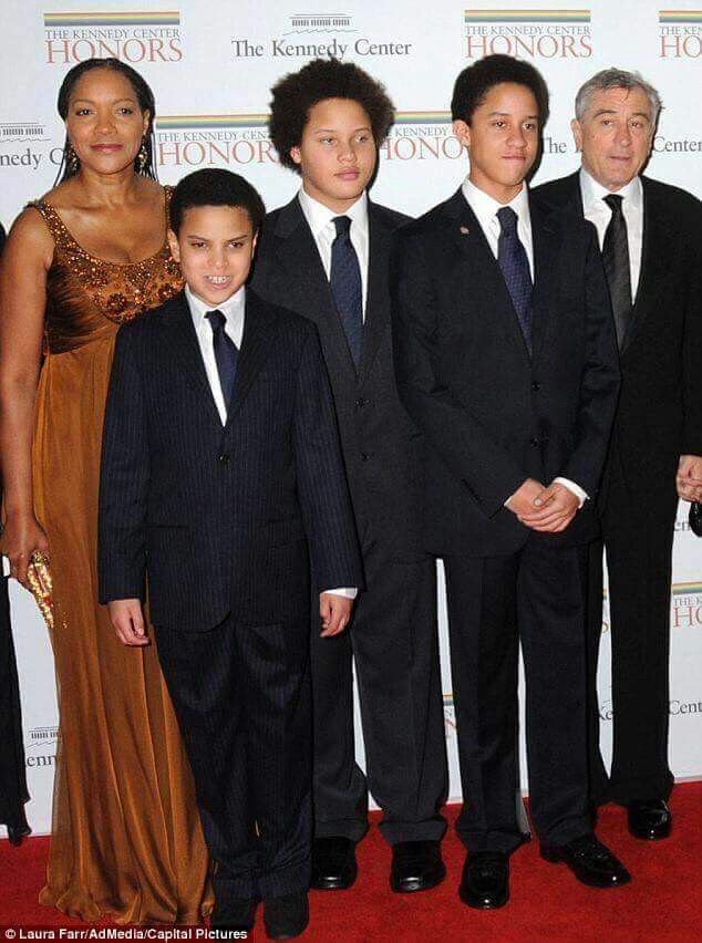 ☺ Robert Deniro & Family | Celebrity families, Celebrity couples, Celebrity  kids