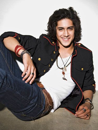 54d872a177bb9_-_sev-avan-jogia-031511-lgn.jpg