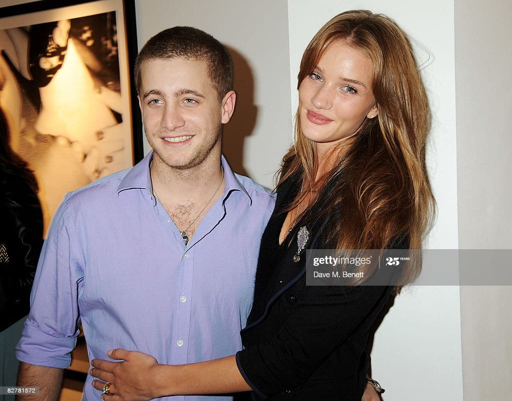 2744644_gettyimages-82781572-1024x1024-1.jpg