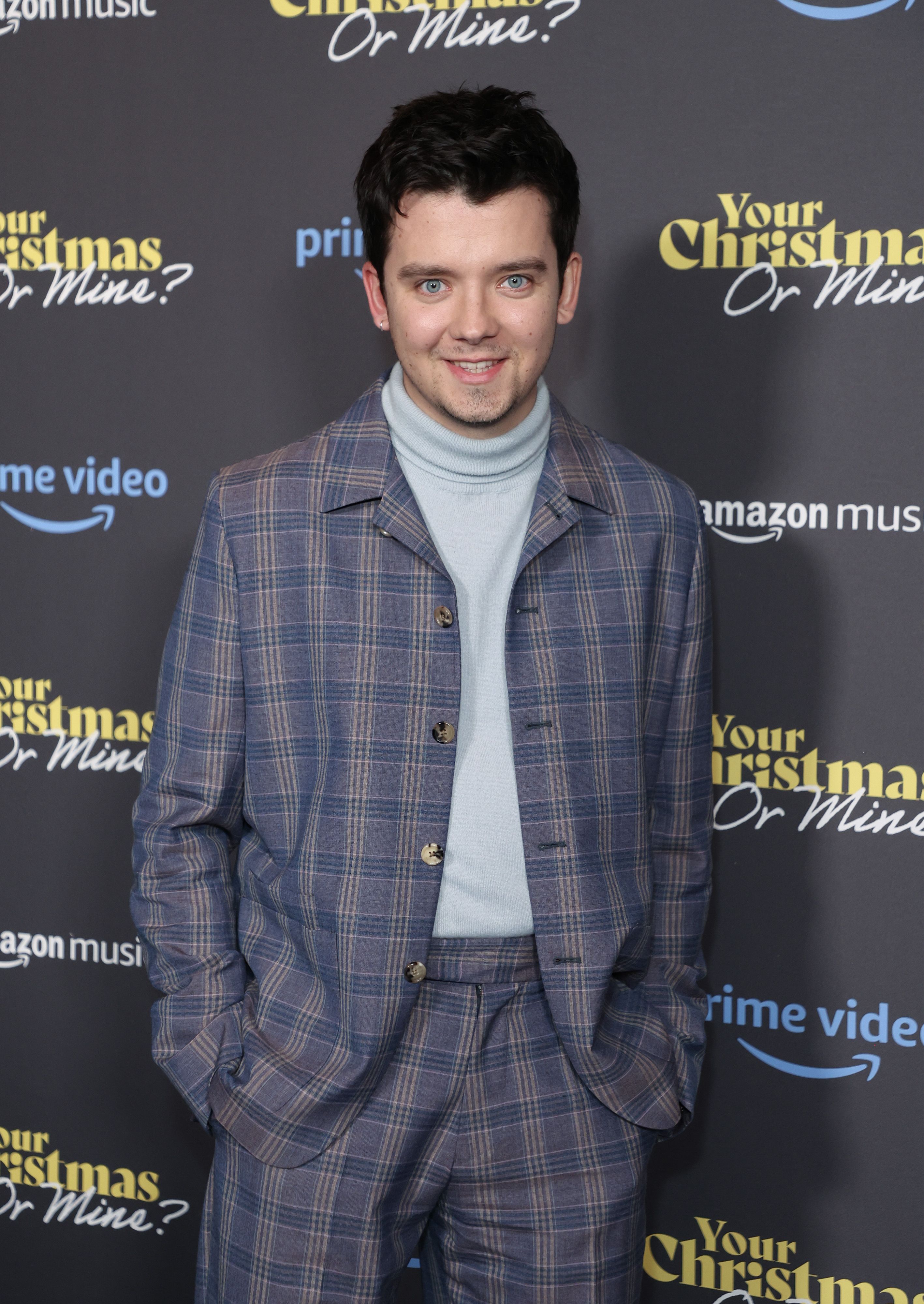 Asa Butterfield on the Future of 'Sex Education', Filming in Jacuzzis and  'Your Christmas Or Mine?'