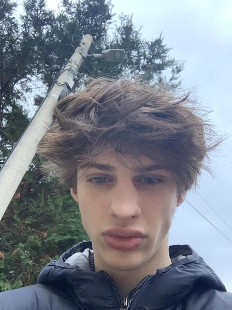 3361851_prettyboyy.jpg