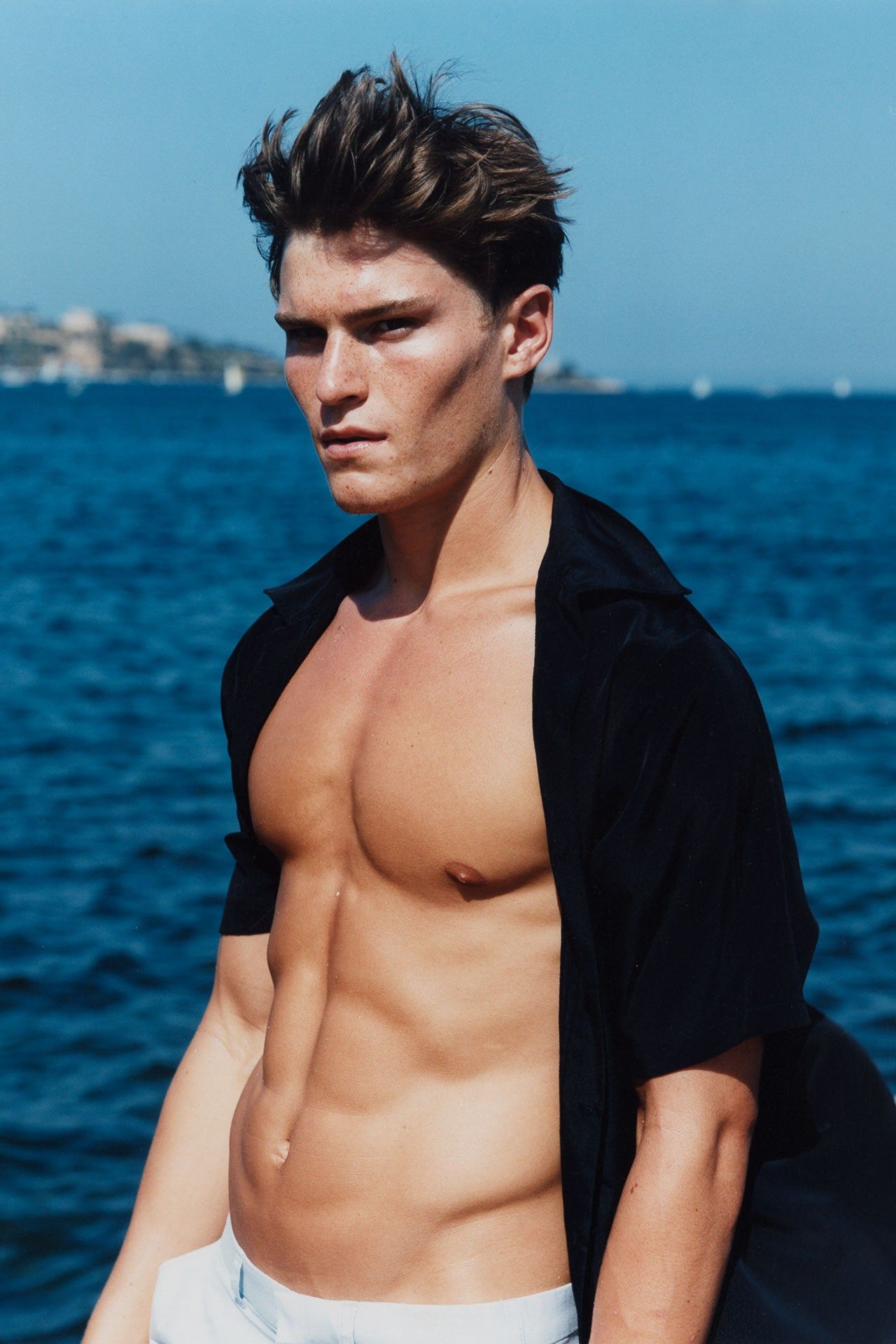 Oliver Cheshire Model Interview - Blog Fashion & Style | British Vogue |  British Vogue