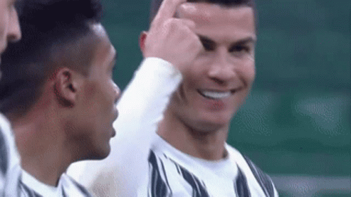 cristiano-ronaldo-ronaldo.gif
