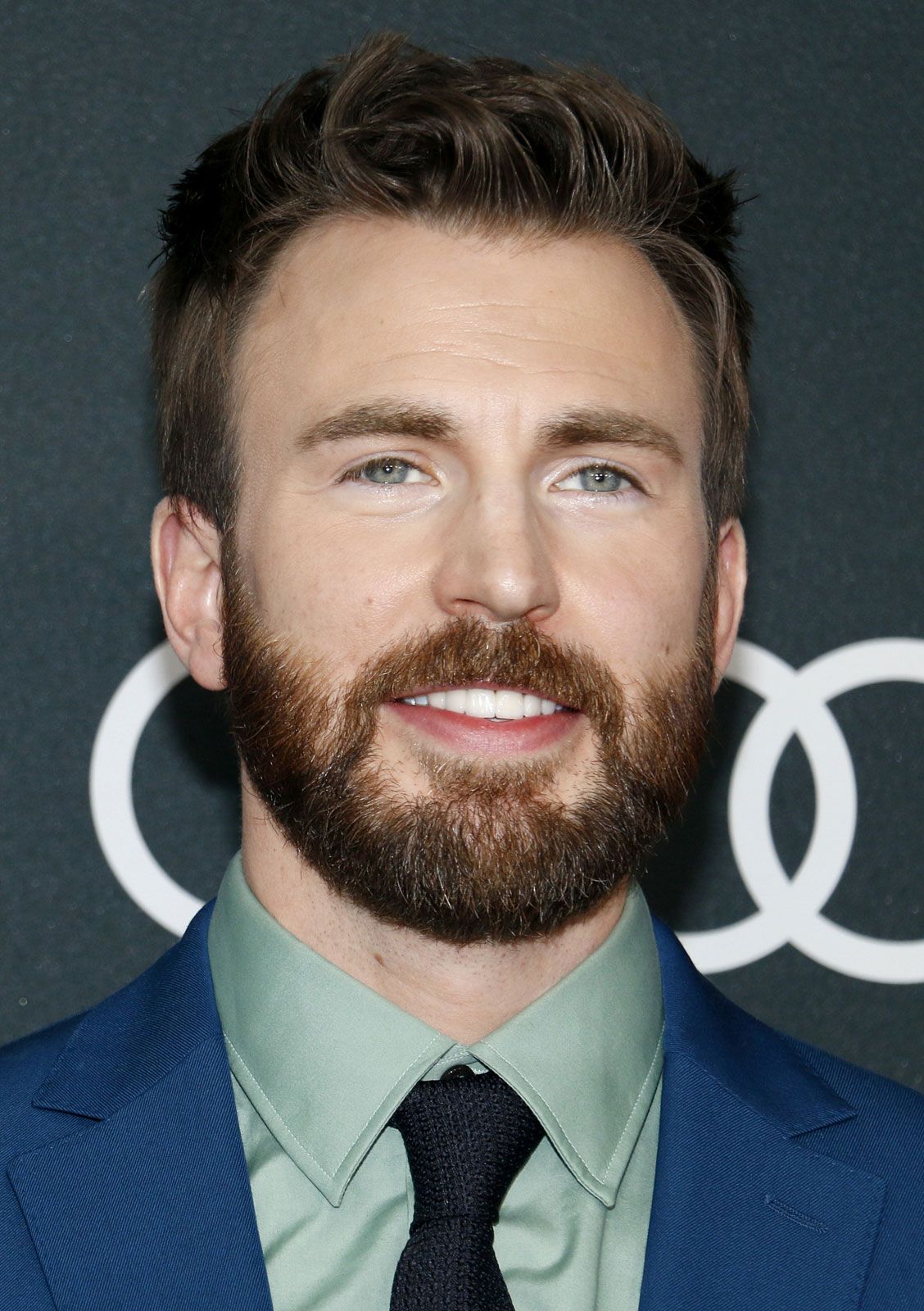 American-actor-Chris-Evans-2019.jpg