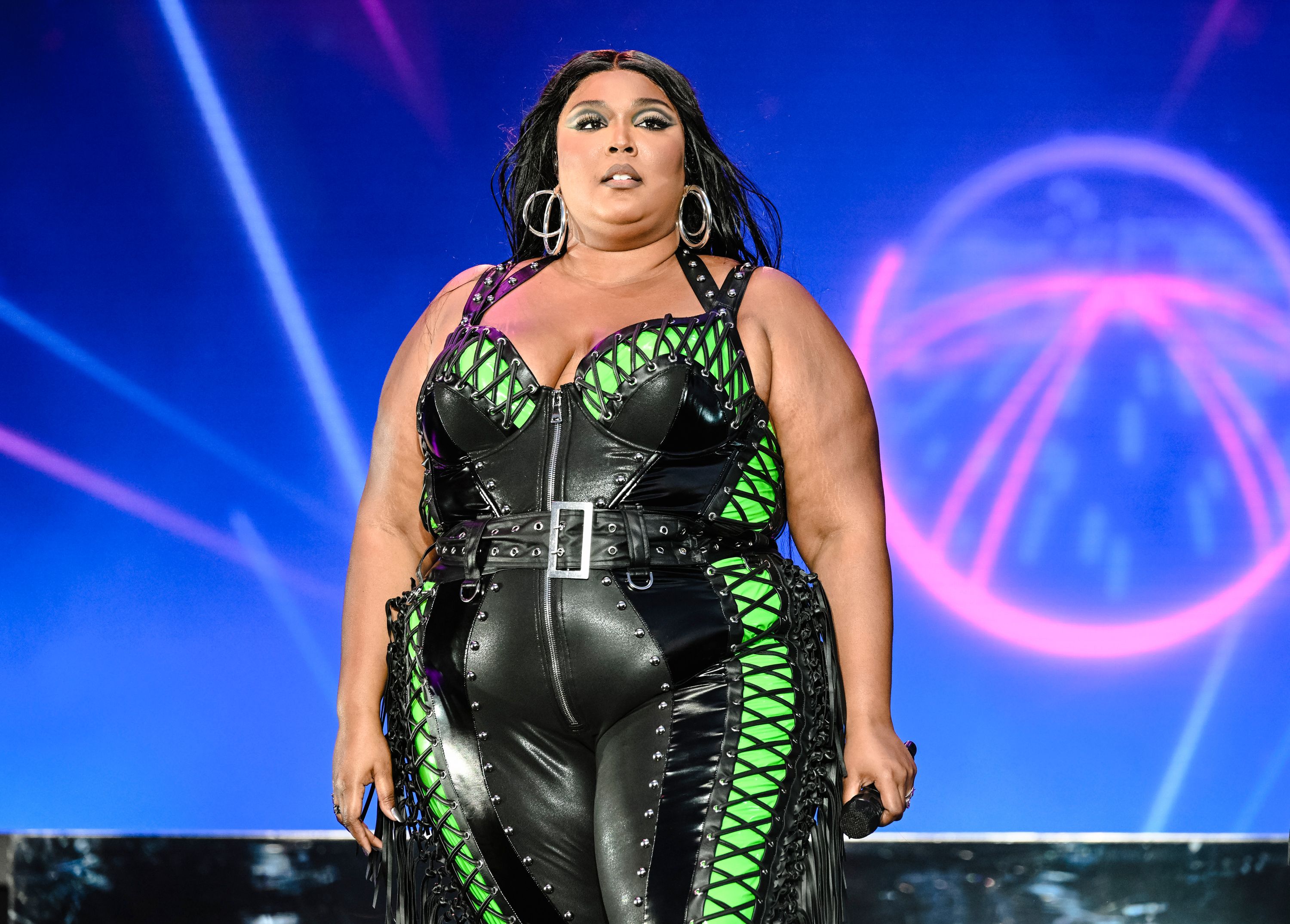 077ea8fc98ba0d667cc505aa49d6aac593-lizzo.jpg
