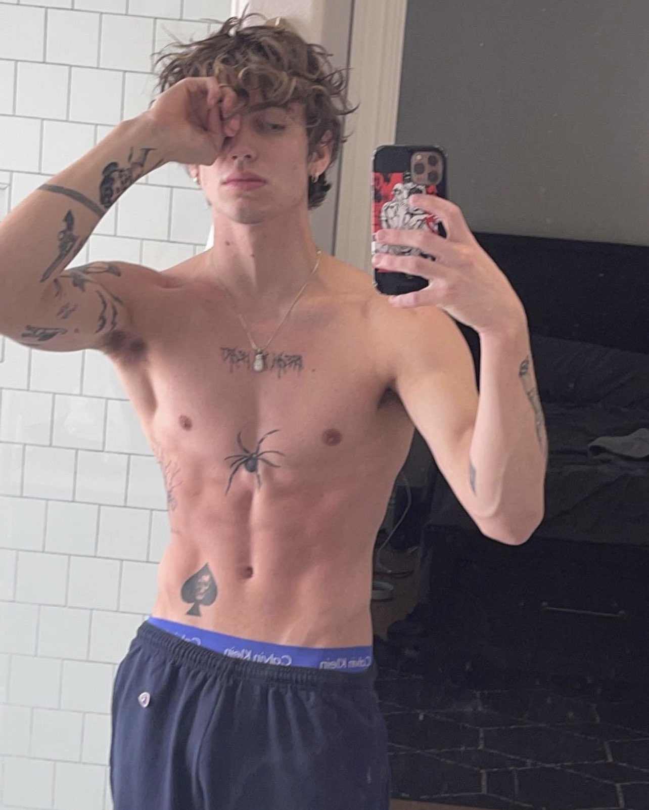 FJ-s4aQXsAQaxKO.jpg:large