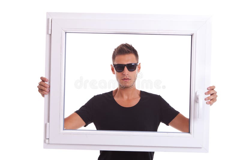man-holding-pvc-window-frame-27318094.jpg