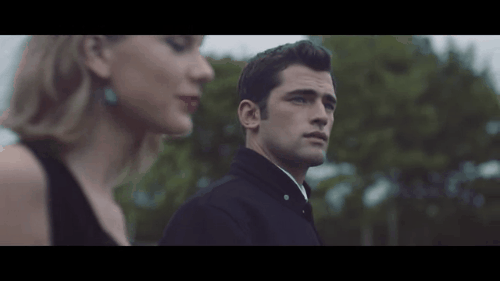 http://thats-normal.com/wp-content/uploads/2014/11/blank-space-video2.gif