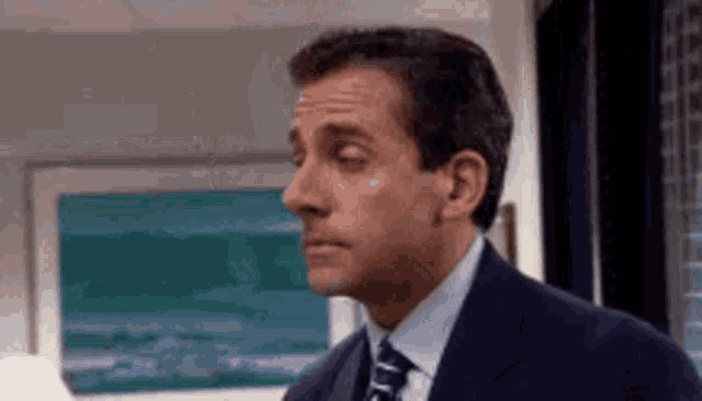 MCwIuRUr.gif
