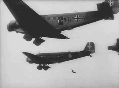 545686ec59277de20f02db42f8cab246.gif
