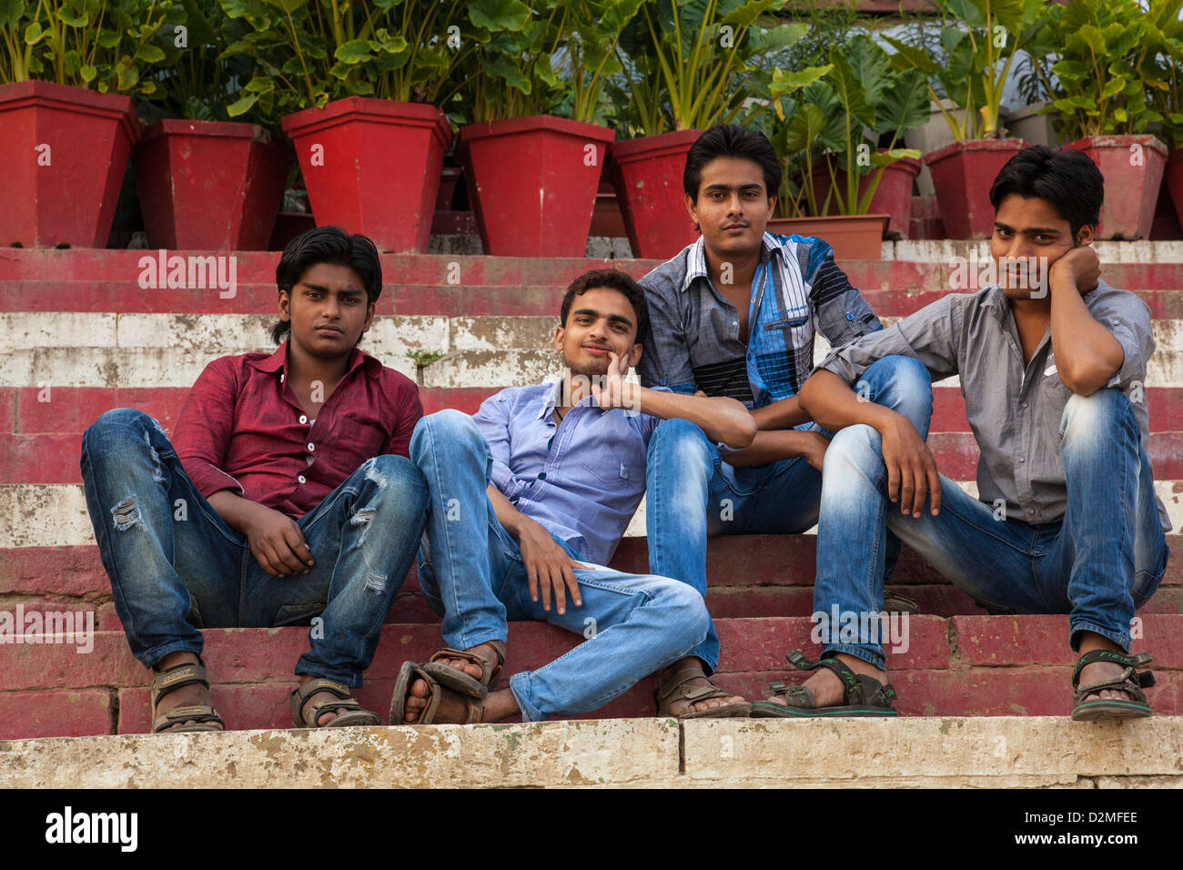 group-of-indian-men-posing-for-the-camera-varanasi-india-D2MFEE.jpg