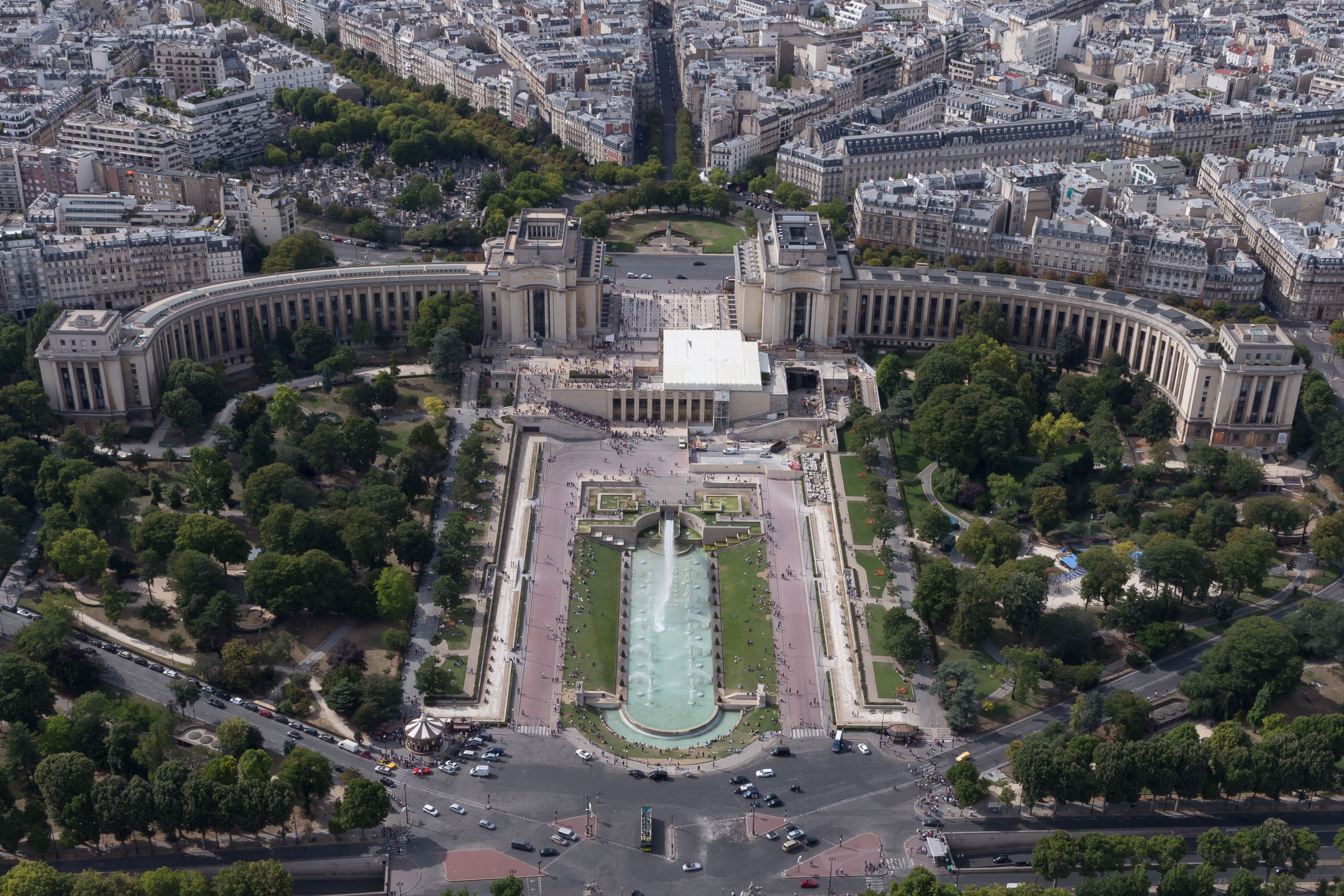 Palais_de_Chaillot_-_20150801_16h02_%2810625%29.jpg