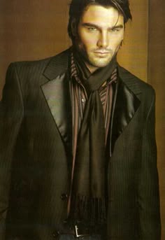 9 Hernan drago aka Mike from finally home by ann vaughn ideas | vaughn, how  to look better, gray eyes