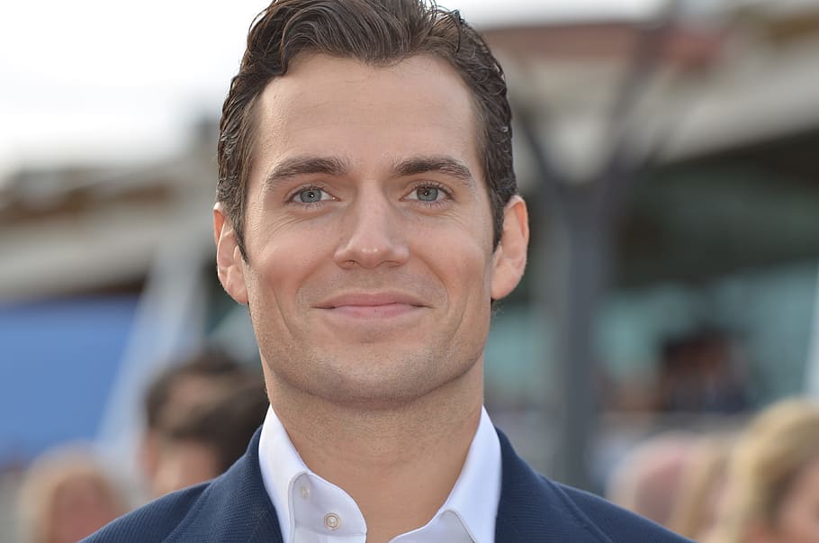 henry-cavill-superman-actor-star.jpg