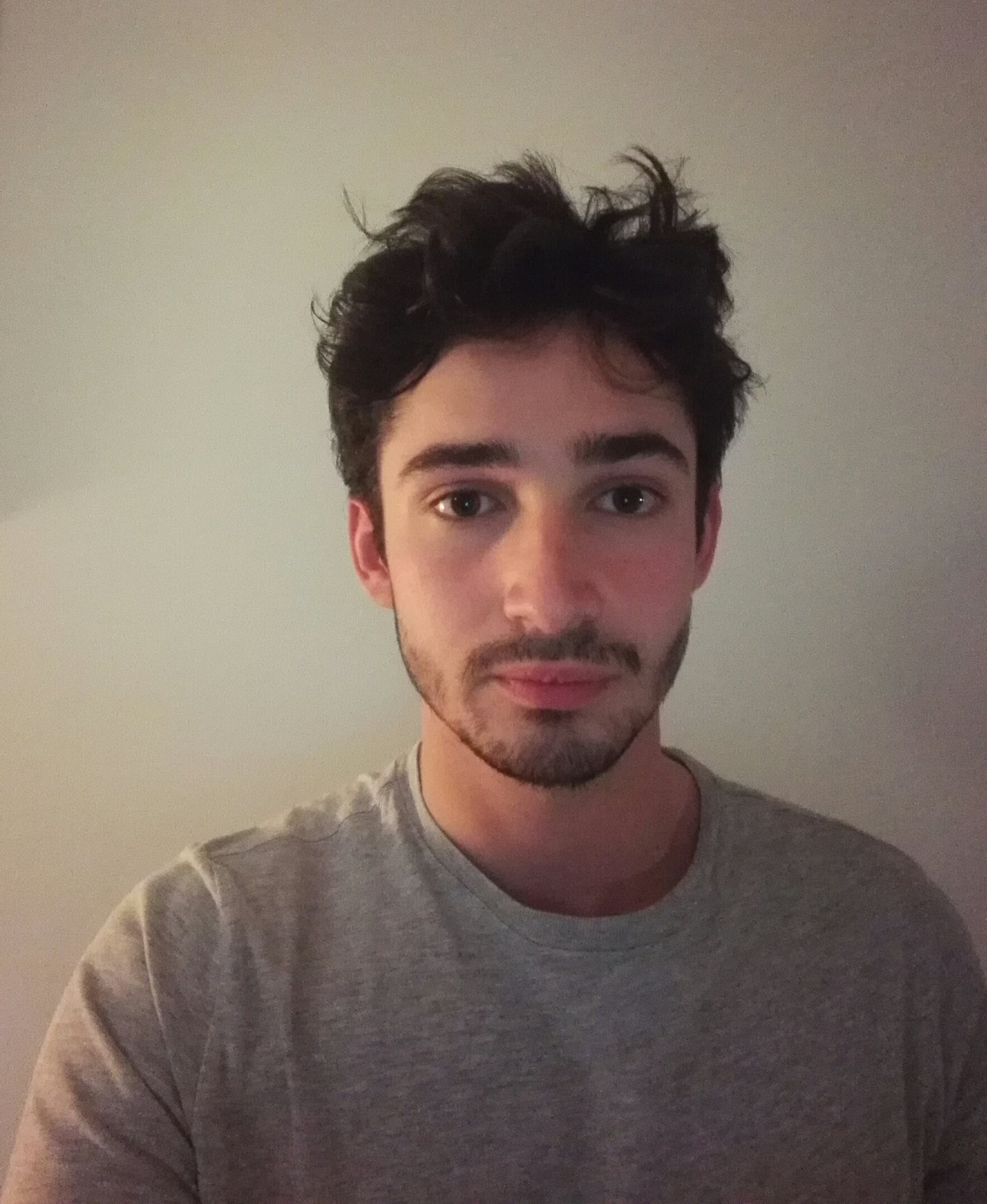 eylqhuca8at21.jpg