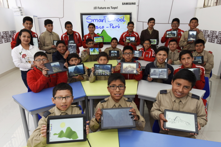 Samsung-Peru-Cusco-Smart-School_main_1_F.jpg