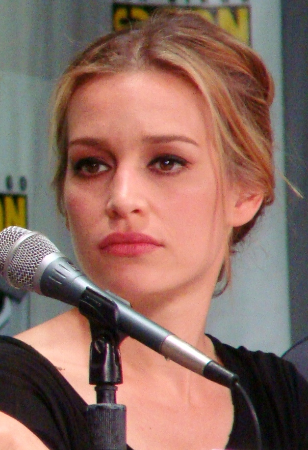 Piper_Perabo_Comic-Con_2%2C_2011.jpg