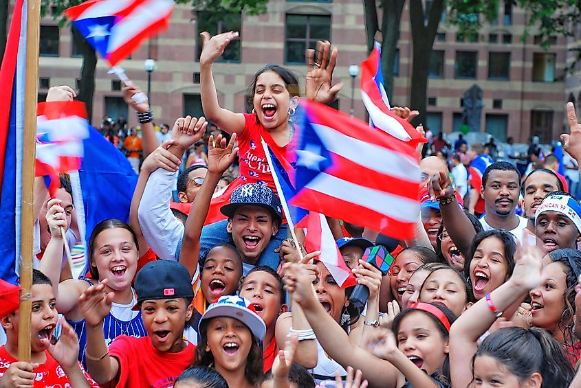 puerto-rican-parade-new-haven-connecticut-us-helioscribe.jpg