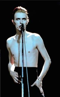 60726f02949ed4cab08941cc87c39f5f--david-bowie-is-david-jones.jpg