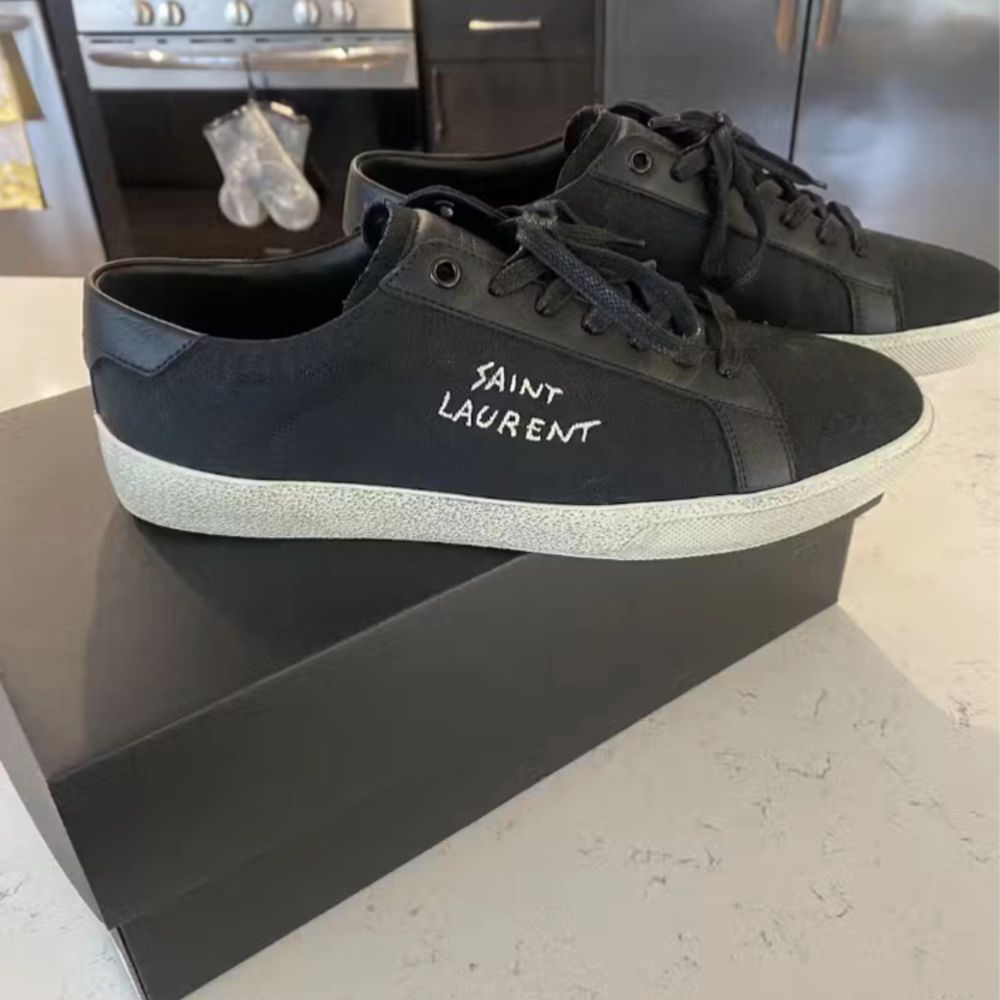 Svart Saint Laurent sneakers | Plick Second Hand