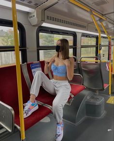 1dc03e6ae5b2e4e65a1da48f53778f93.jpg
