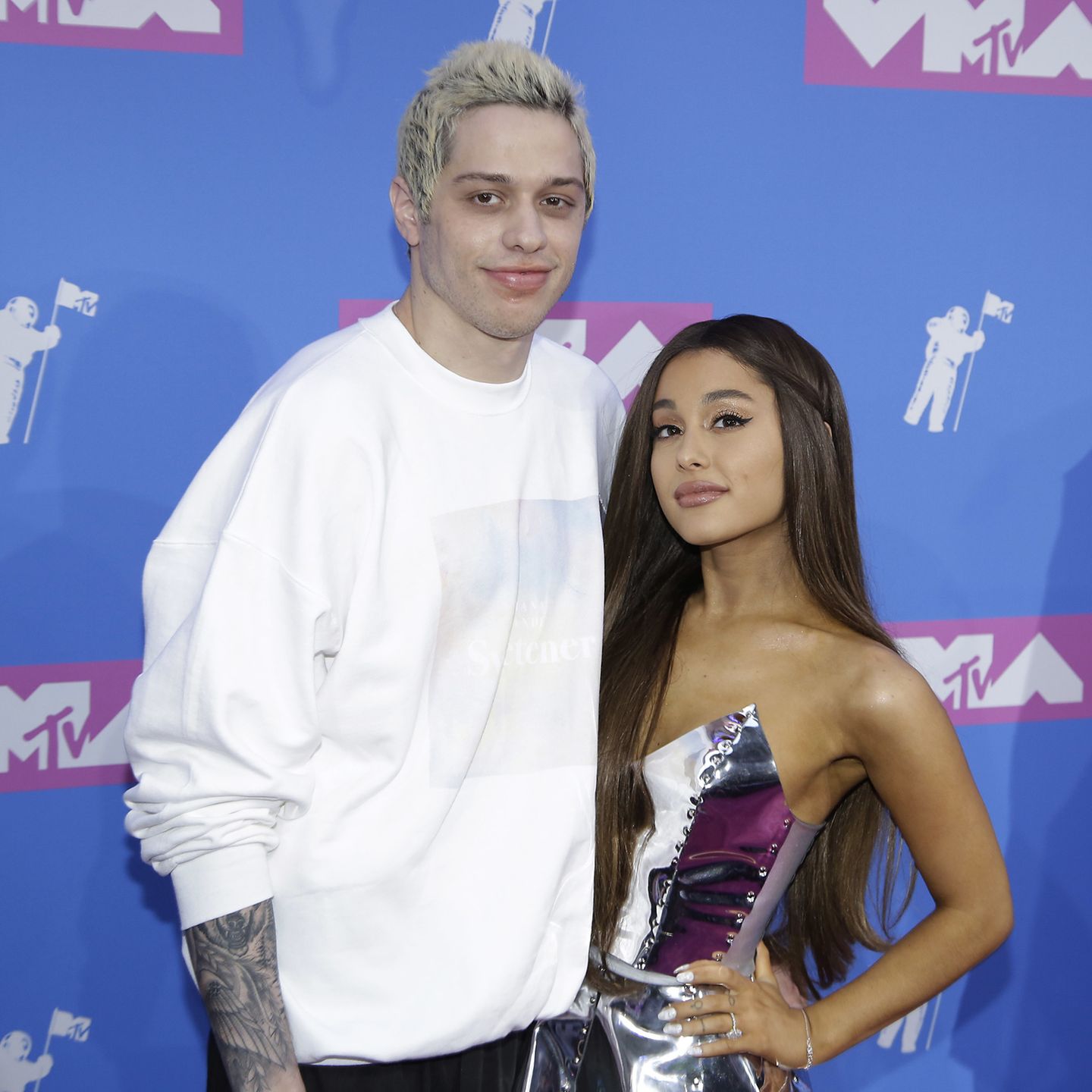 ariana-grande-pete-davidson.jpg