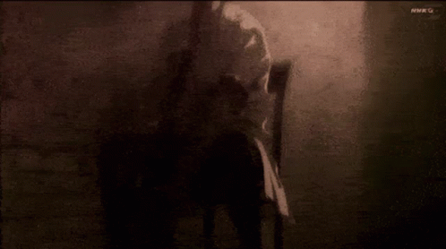 attack-on-titan-reiner-braun.gif