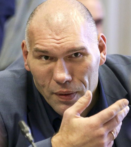 Nikolay_Valuev_2018-11-21.jpg